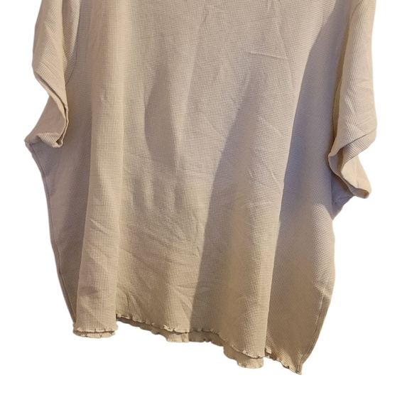 Old Navy NWT Casual White Women's Top Size 4X - Picture 2 of 2